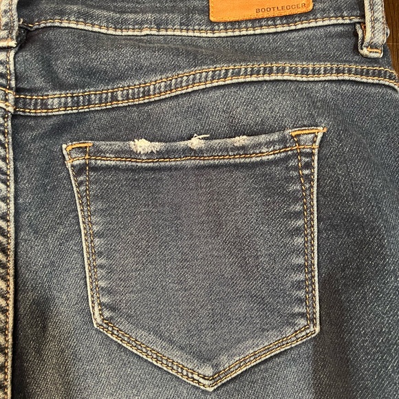 Bootlegger Skinny High Jeans - Picture 5 of 15